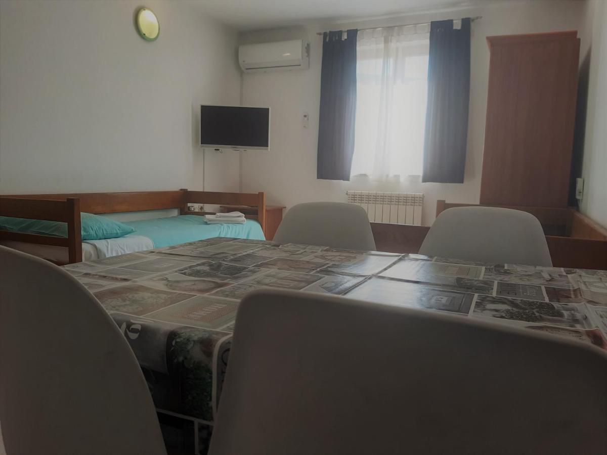 Apartments Barbara Gregovica Pula Ngoại thất bức ảnh