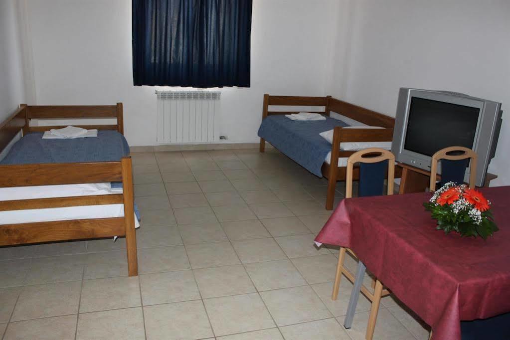 Apartments Barbara Gregovica Pula Ngoại thất bức ảnh